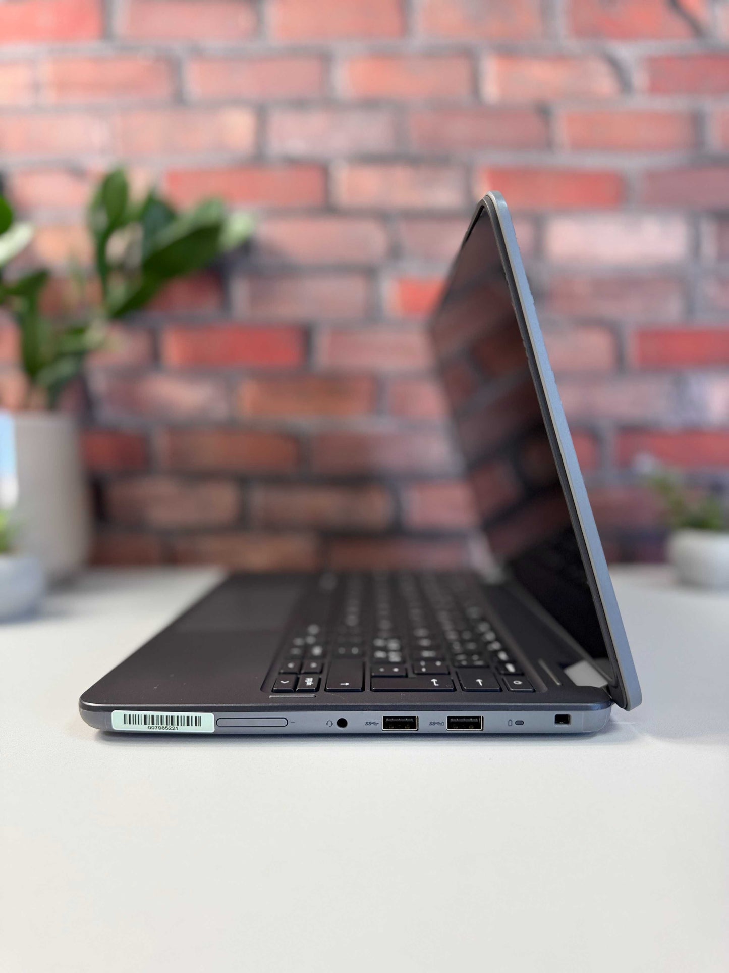 Dell Latitude 3120