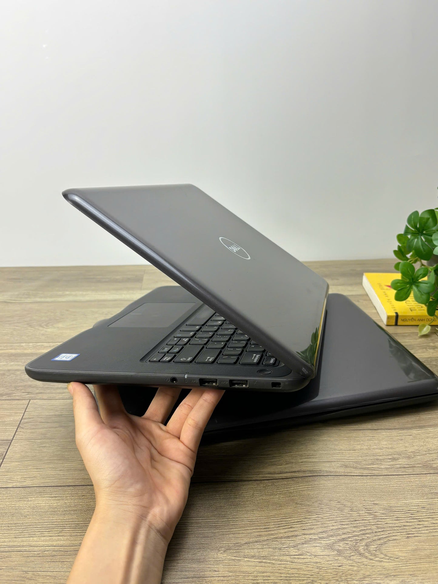 Dell Latitude 3380